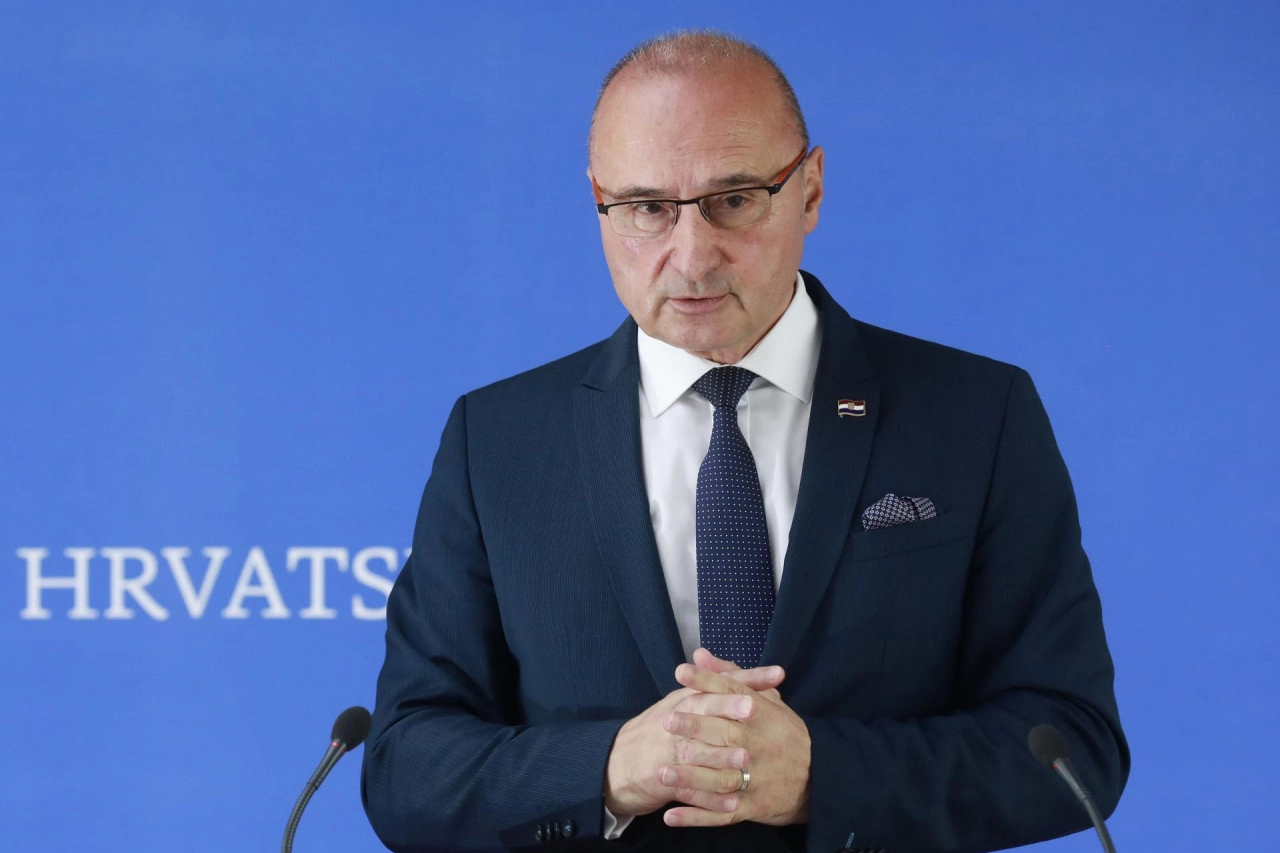 Ja najbogatiji ministar? Bogat je relativan pojam...‘